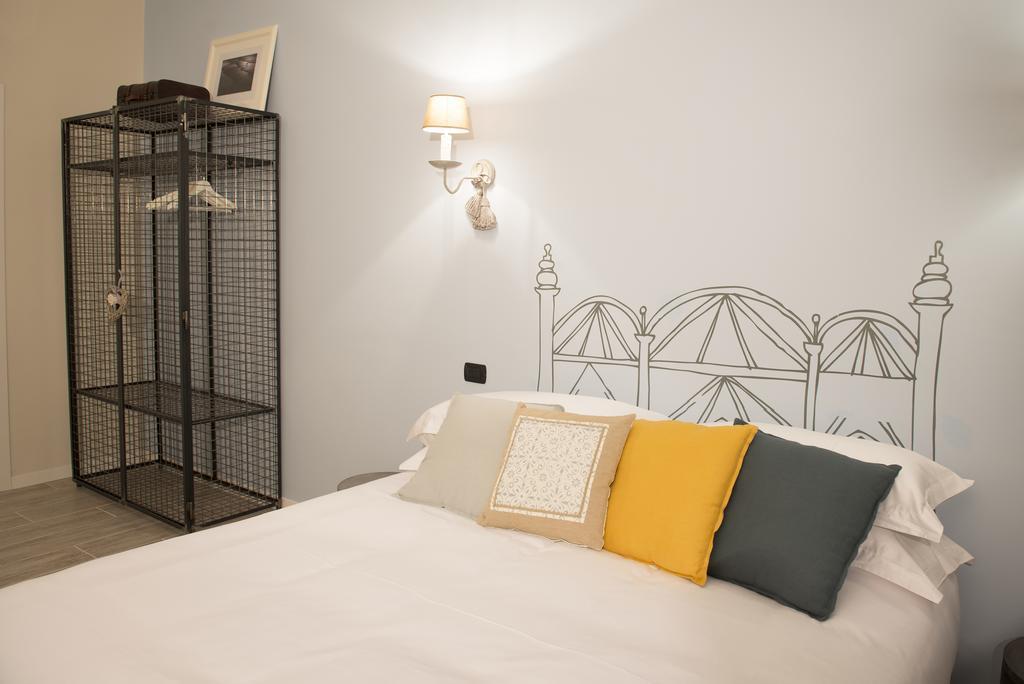 So&Leo Guest House Genoa Phòng bức ảnh