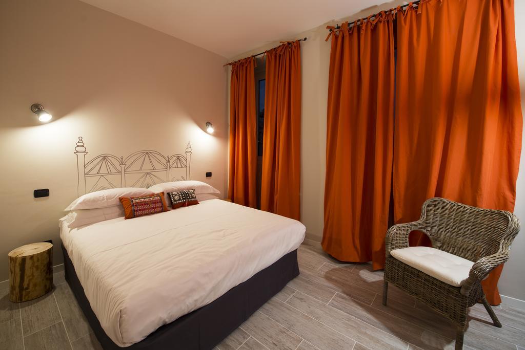 So&Leo Guest House Genoa Phòng bức ảnh